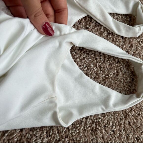 Abercrombie & Fitch Ruched Tank Bodysuit - Picture 7 of 13